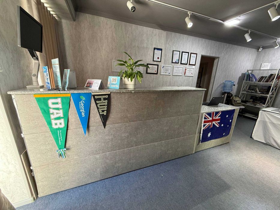 Stoleshnitsa  srochna sotiladi