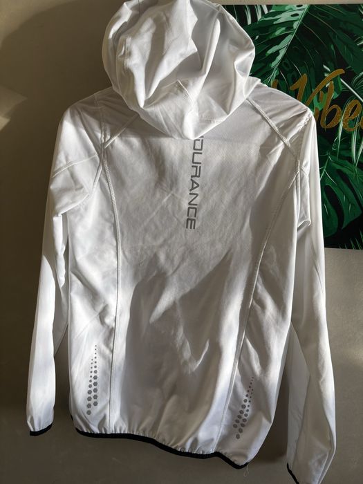 Дамско спортно яке Endurance