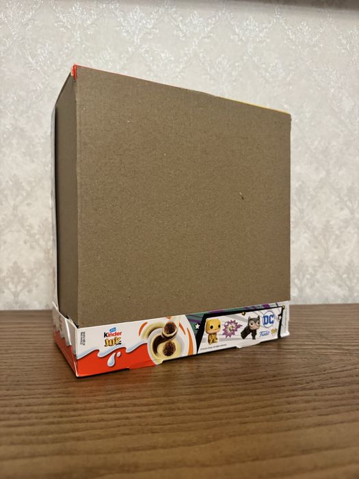Продам коробку киндер джой дс