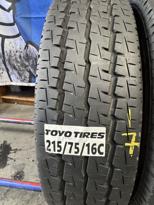 215/75/16c toyo ceuri