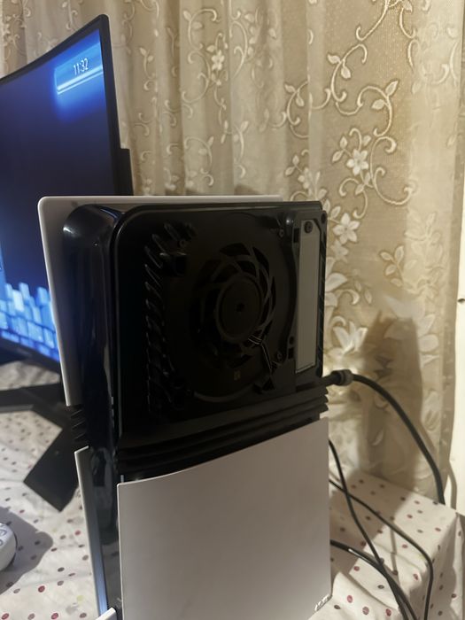 Playstation 5 pro 2 trb