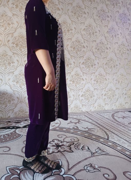 Bir marta kiyilgan yangi kelin ko'ylak sotiladi,