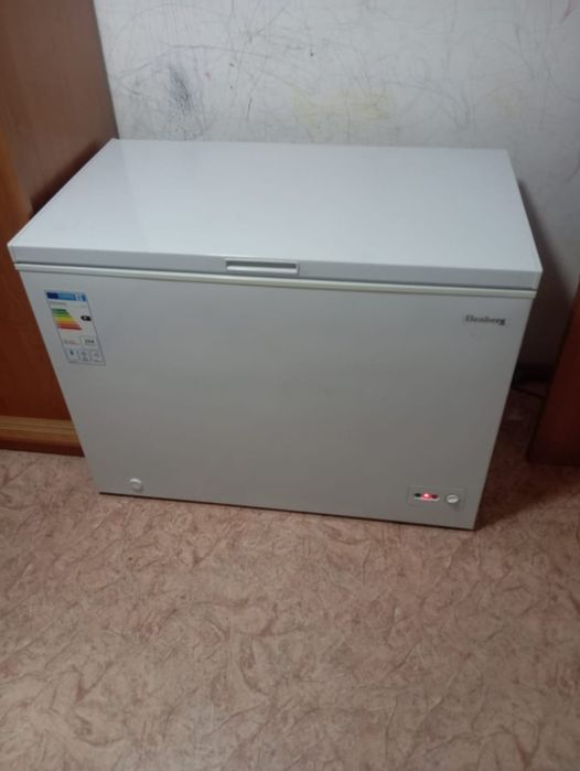 Продам морозильную камеру
