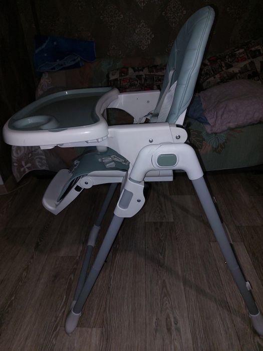 Детский стульчик для кормления