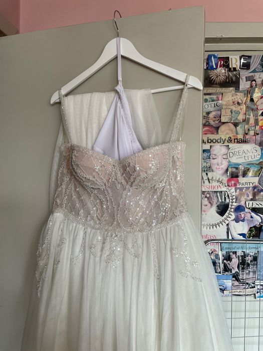 Rochie mireasă A style mărime 38 cu cerc și capa