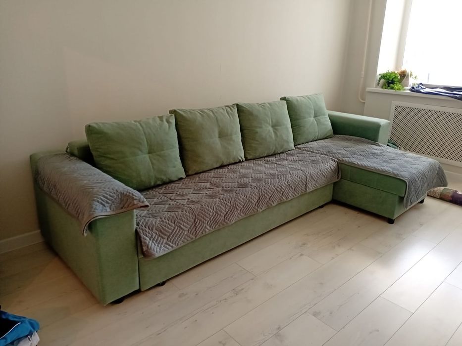 Продам угловой диван!