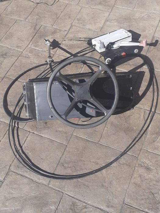 Manșă si volan barcă.