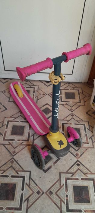 Детска Тротинетка Chillafish-със светещи колела