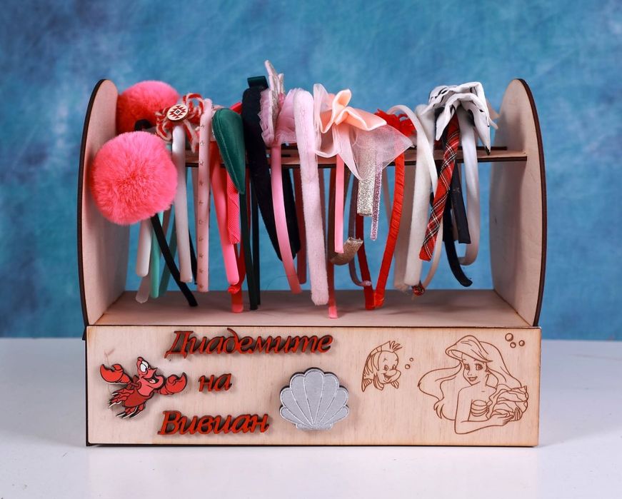 Нови модели ! Поставки за диадеми