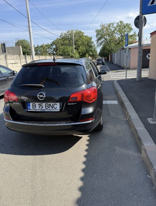 OPEL Astra 2013 — imagine 5