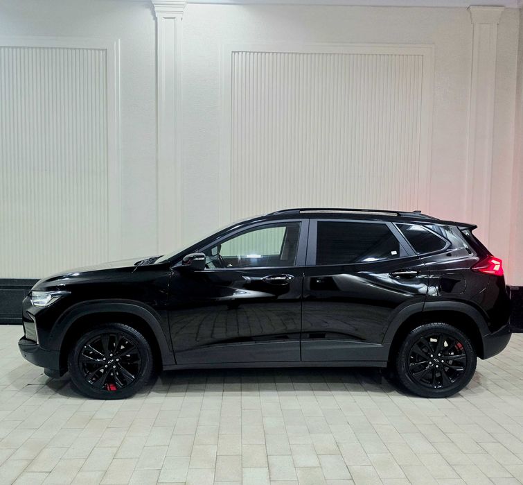 Tracker Redline 2025