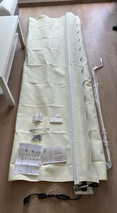 Автоматично прибиращ се сенник, 300x250 см, кремав