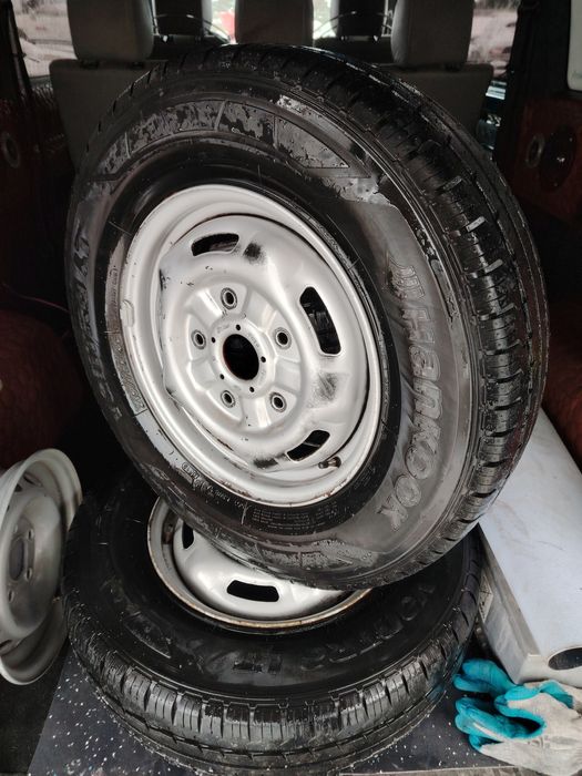 Set roti complete Ford Tranzit pe 16 de vară