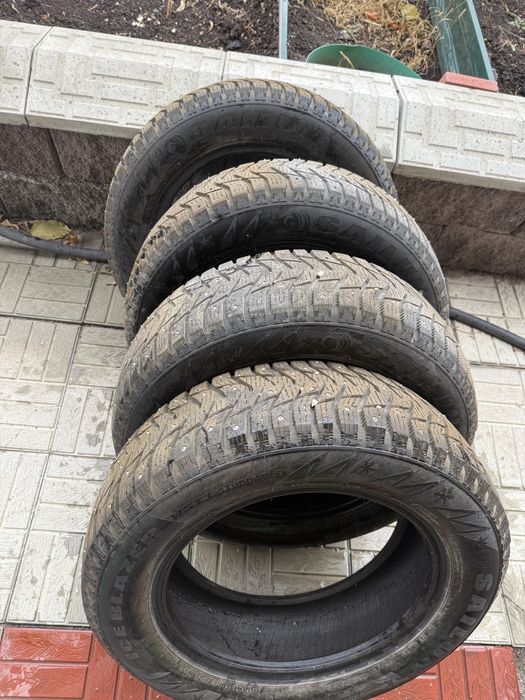 Продам Шины Зимние, в Хорошем состоянии, шипованые