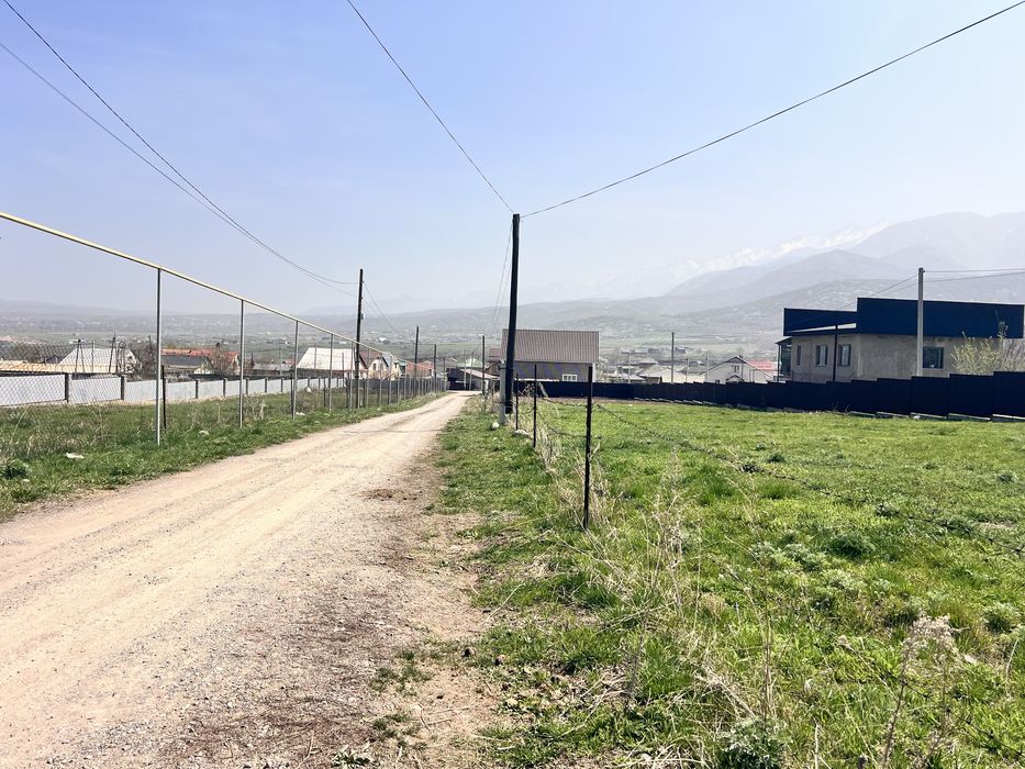 Продам участок по 0.6 соток