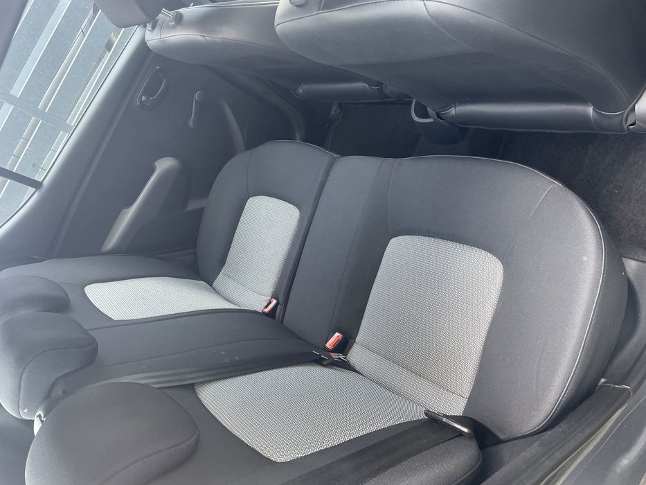 Hyundai -i10 -2011