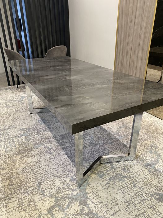 Стол для кухни или гостивой