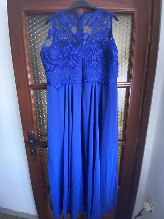 Дълги и къси официални рокли