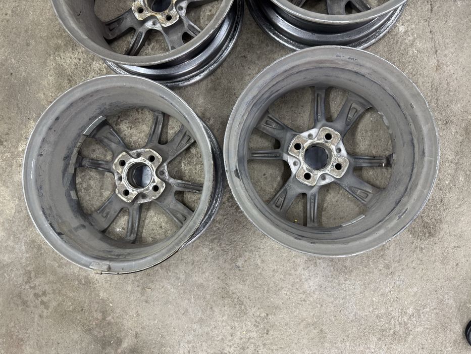 Продам литье R14