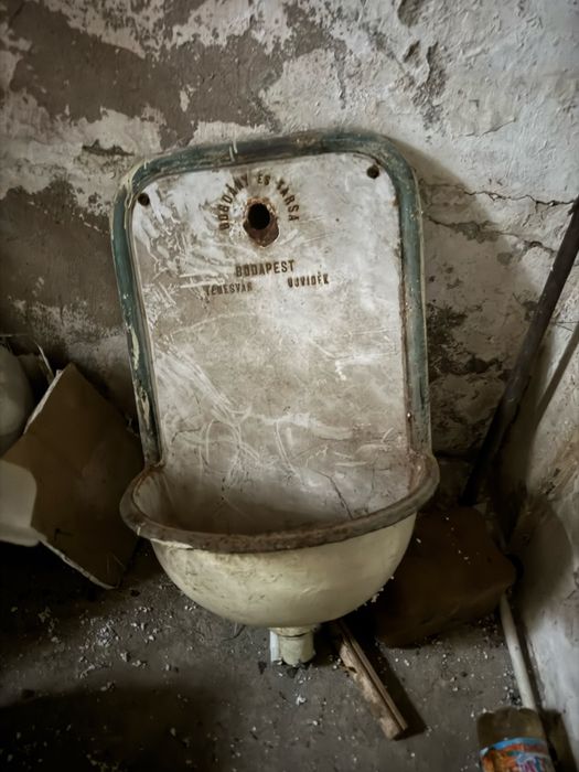 Chiuveta de fonta Budapesta