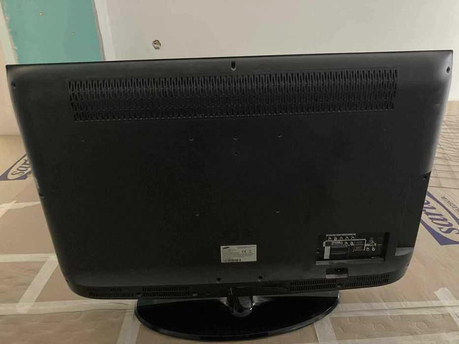 Samsung 40 инча много запазен