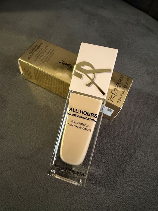 Фон дю тен YSL GLOW