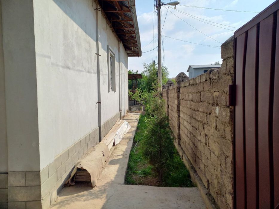 Ховли сотилади Рохатдан 18км