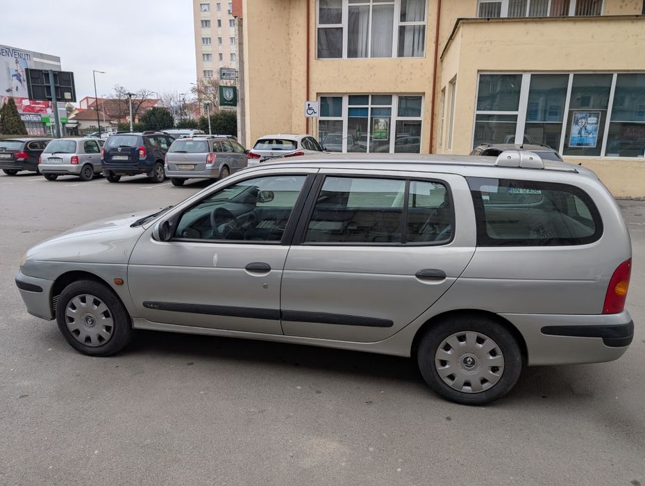 Renault Megane 1.4 16V Benzină 95 CP