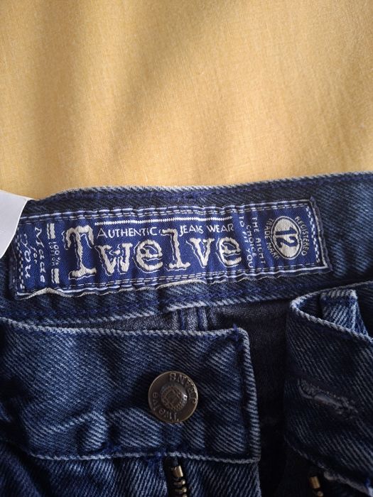 Нови дънки Twelve L 32