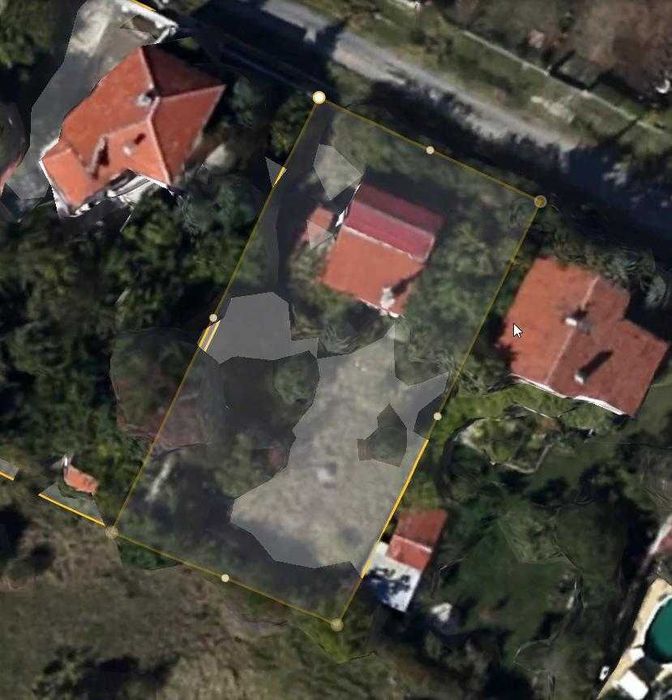 Продава се ВИЛА във вилната зона на село Големо Бучино,  област Перник