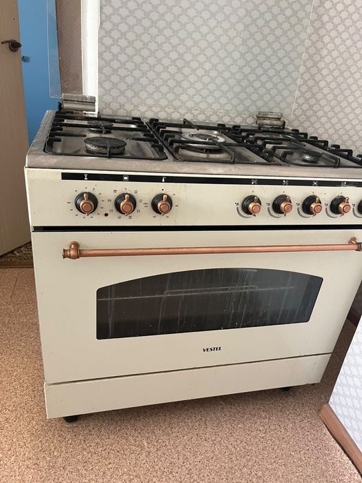 Кухонная плита, газплита