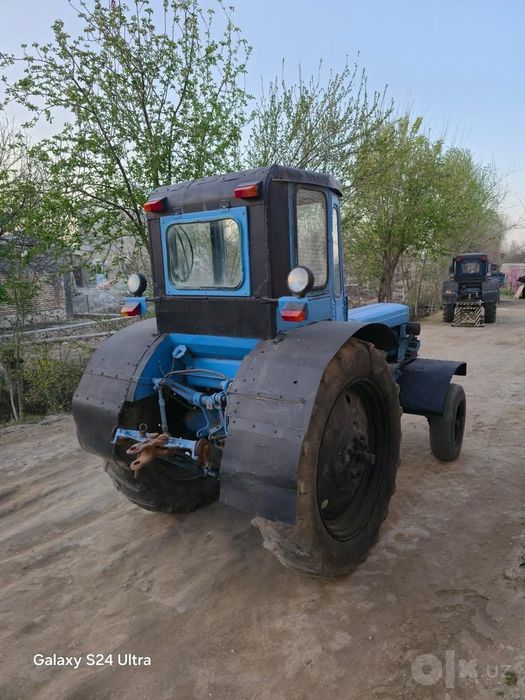 T 28 traktor yaxshi xolada
