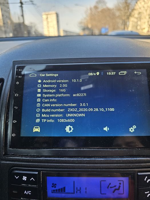 Navigație Android Hyundai i30 – 2GB RAM – YouTube, Waze, Bluetooth