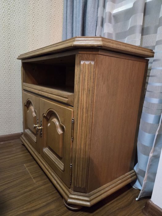 Тумба под телевизор
