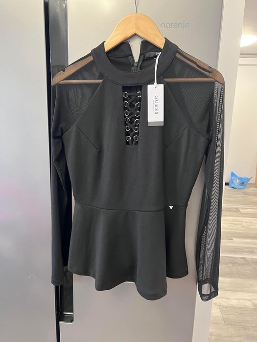 Bluza noua cu eticheta  Guess