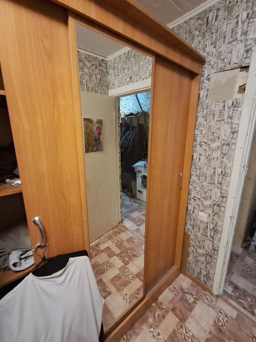 Продам шифоньер.