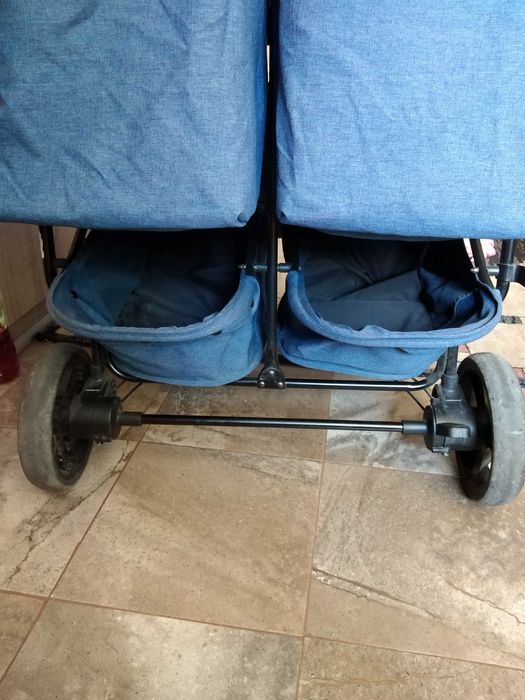 Количка за близнаци CHIPOLINO