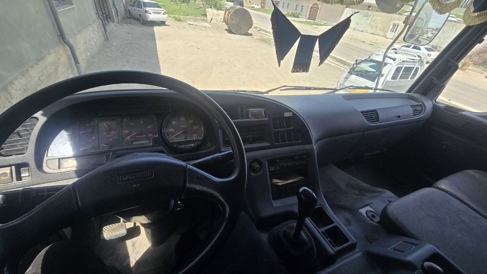 Isuzu Sotiladi  Xolati yaxshi  !
