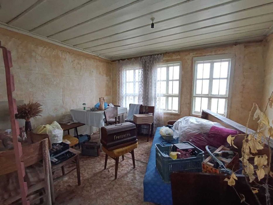 Двуетажна къща в село Драгижево