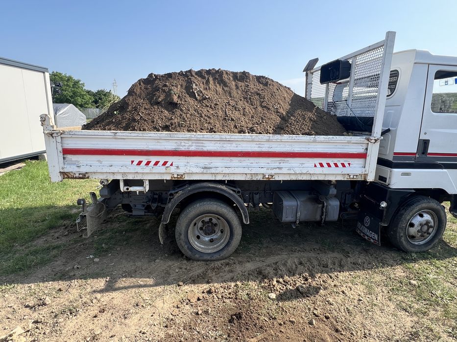 Nisip, piatra , pamant