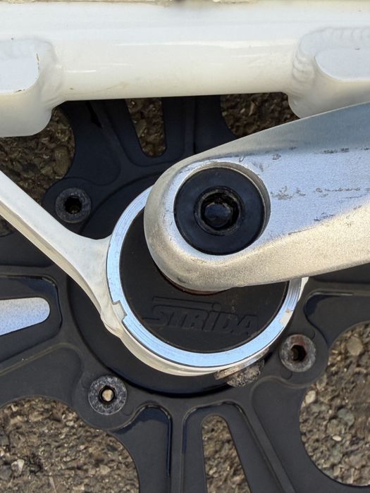 Bicicleta pliabila marca Strida adusa din Germania