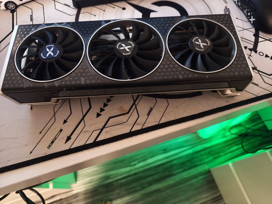 Placa video XFX Radeon RX 6750 XT Speedster QICK 319 Black
