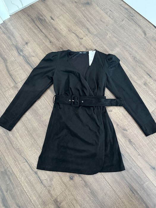 Zara дамска велурена рокля