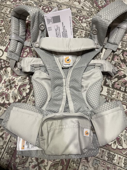 Новый ergobaby omni breeze