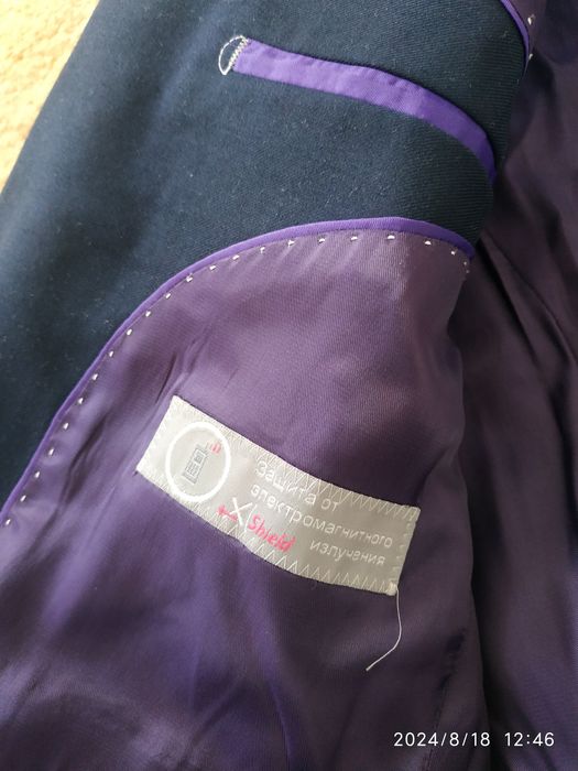 .Продам костюм для подростка