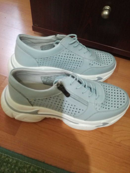 Дамски маратонки от естествена кожа