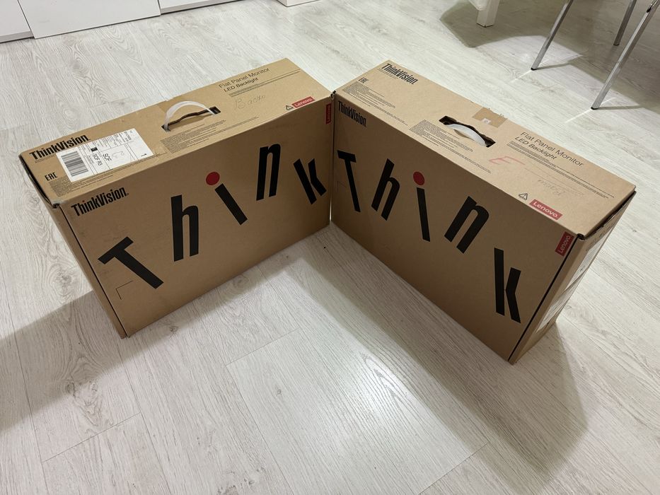 Професионален Монитор Lenovo T24i-10