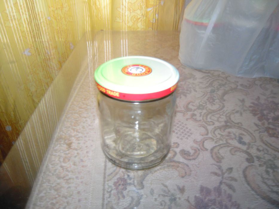 Продам банки для домашнего консервирования (0,5л-0,7л-1л-2л-3л).