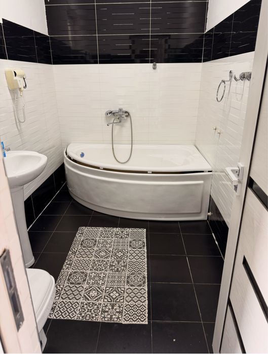 Продается коттедж. Битонка. Ягона ресторан. 1 ряд