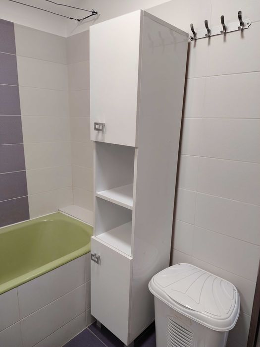 Închiriez garsonieră